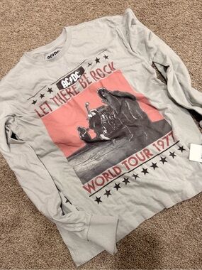 NWT AC/DC 'Let There Be Rock' Pink Graphic Long-Sleeve Shirt - Youth